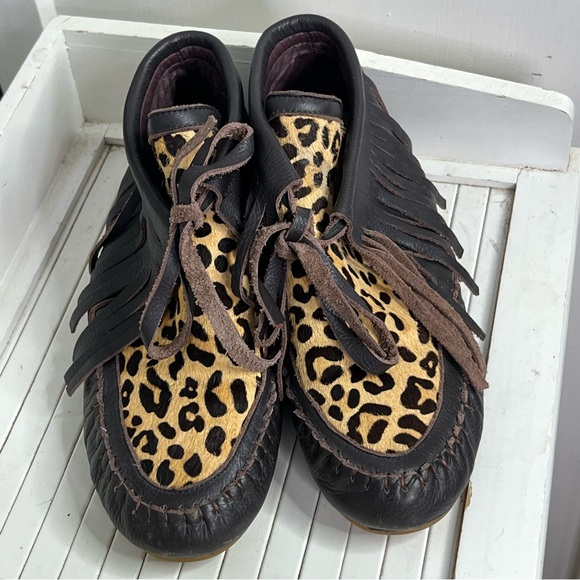 L&B Lucky & Blessed Slip On Moccisan Leather Fringe with Leopard cowhide Size 6 - Picture 5 of 7